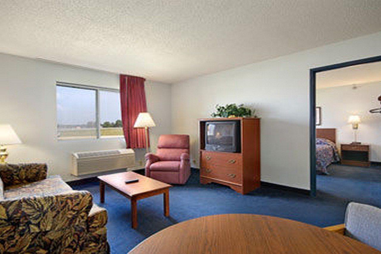 Red Roof Inn Auburn Værelse billede